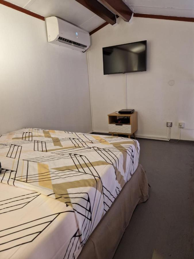 Studio Renove Au Coeur De Sainte Anne Exteriör bild